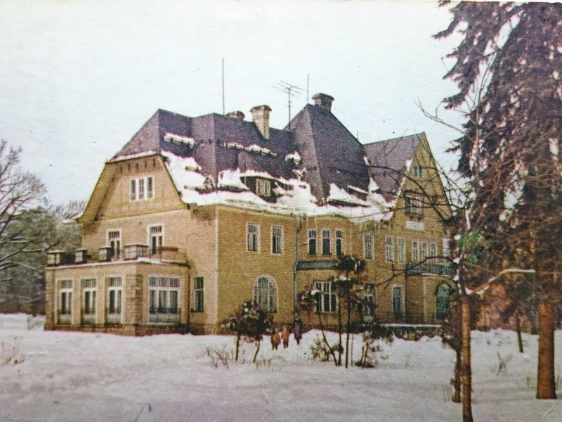 MIKUSZOWICE. DOM WYPOCZYNKOWY BAJKA FOT. KACZYŃSKI