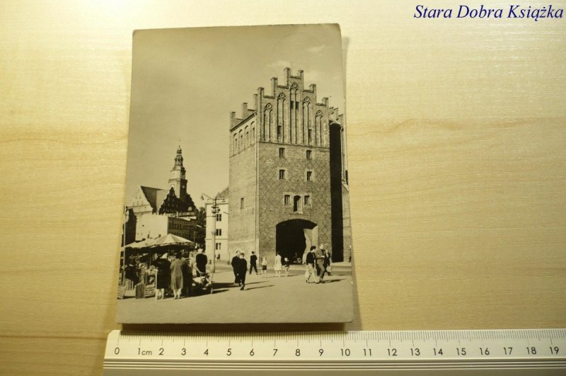 OLSZTYN. WYSOKA BRAMA Z XIV w. FOT. CZAPLIŃSKI