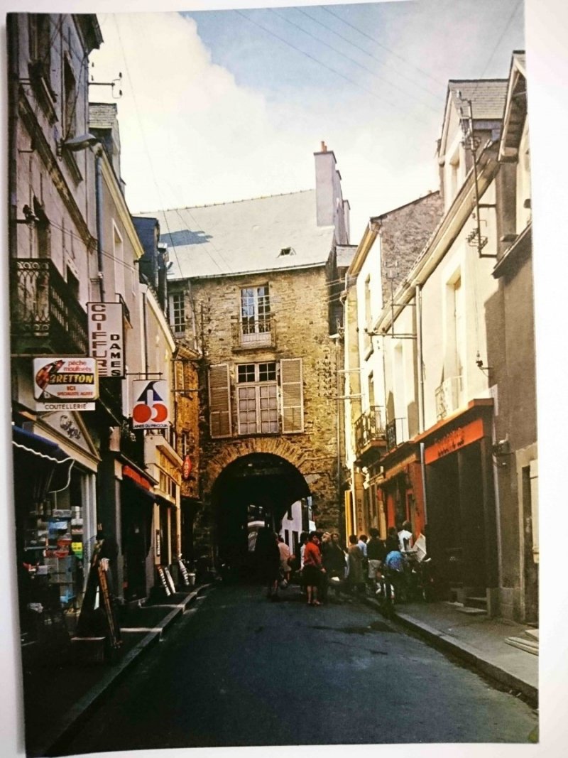 CHATEAUBRIANT (LOIRE-ATLANTIQUE) RUE PORTE-NEUVE