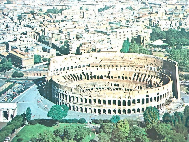 ROMA. VEDUTA AEREA DEL COLOSSEO