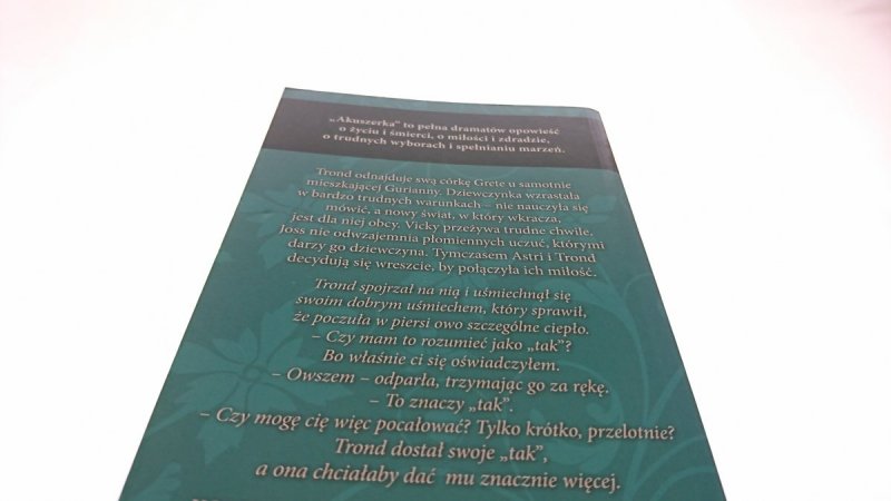 SAGA AKUSZERKA TOM 52 ŻYCIE PEŁNE MIŁOŚCI - Lunde