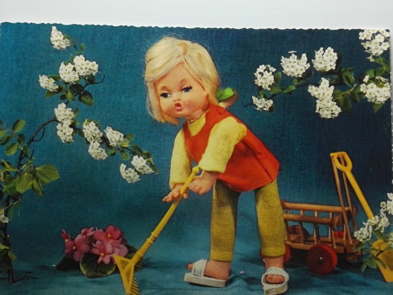LALKA GRABI OGRÓDEK
