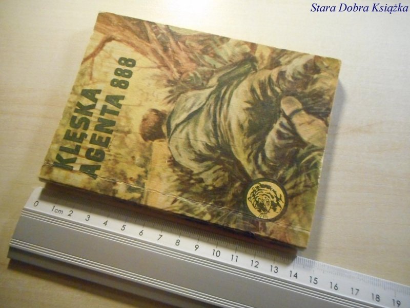 ŻÓŁTY TYGRYS: KLĘSKA AGENTA 888 - Piastowicz 1968