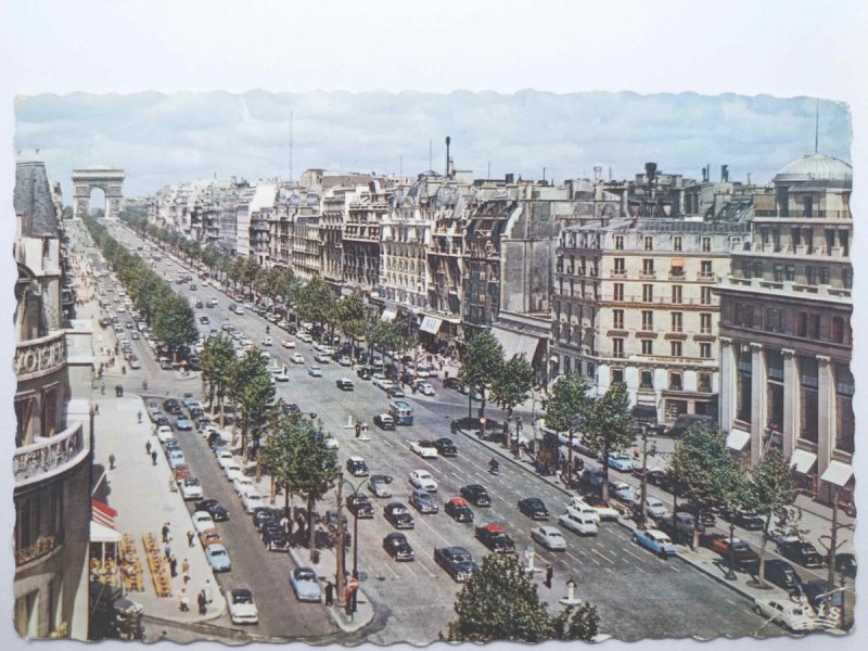 PARIS CHAMPS ELYSEES