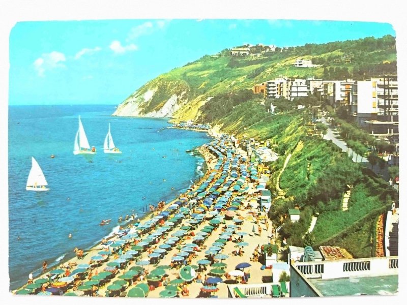 GABICCE. LA SPIAGGIA