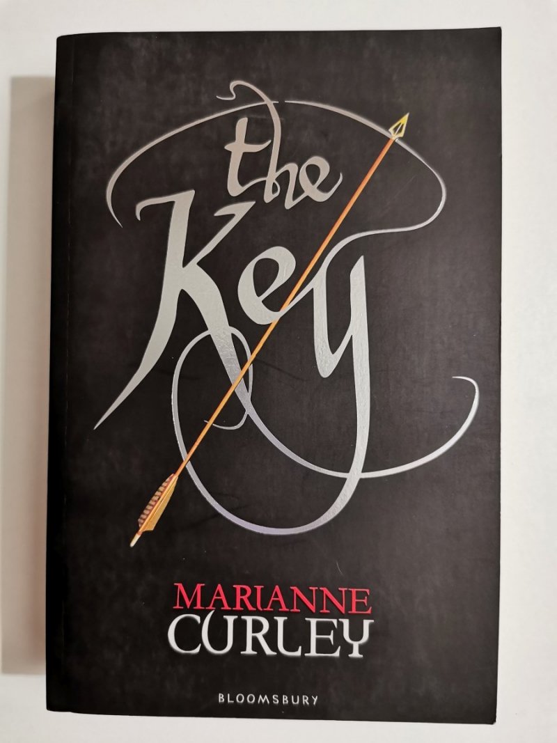 THE KEY - Marianne Curley 