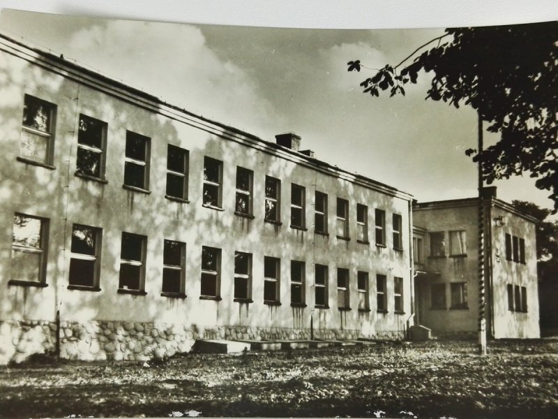 BIAŁKA. SZKOŁA TYSIĄCLECIA FOT. S. ARCZYŃSKI