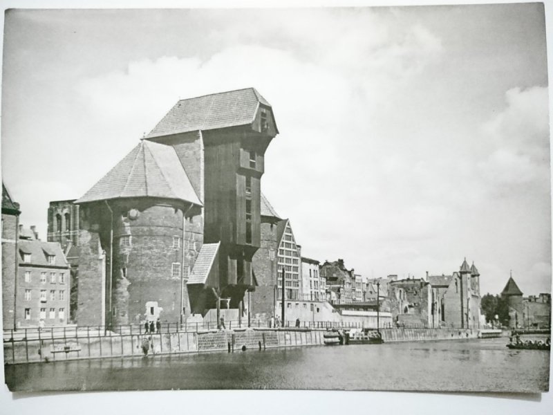 GDAŃSK. ŻURAW NAD MOTŁAWĄ - DŹWIG PORTOWY Z XV w. FOT. WOŹNICZKO