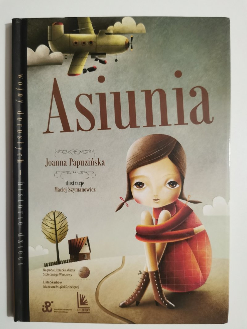 ASIUNIA - Joanna Papuzińska