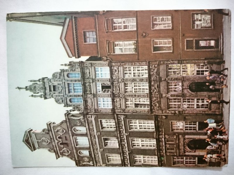 GDAŃSK. FASADA KAMIENICY MIESZCZAŃSKIEJ Z XVI w. FOT. T. BILIŃSKI