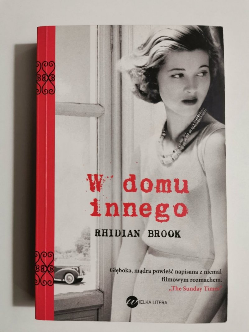 W DOMU INNEGO - Rhidian Brook 