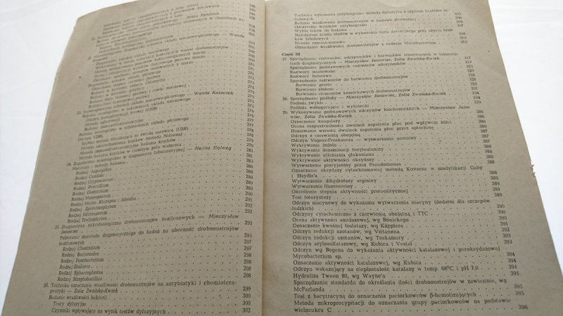 MIKROBIOLOGIA I SEROLOGIA - Red. Janowiec 1988