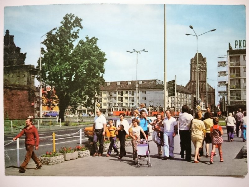 SZCZECIN. SKRZYŻOWANIE ALEI NIEPODLEGŁOŚCI I ULICY WIELKIEJ FOT. MAKAREWICZ