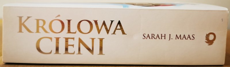 KRÓLOWA CIENI - Sarah J. Mass