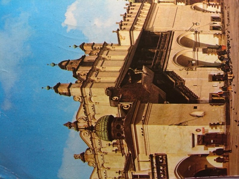 KRAKÓW. RYNEK GŁÓWNY - FRAGMENT... FOT. JABŁOŃSKA