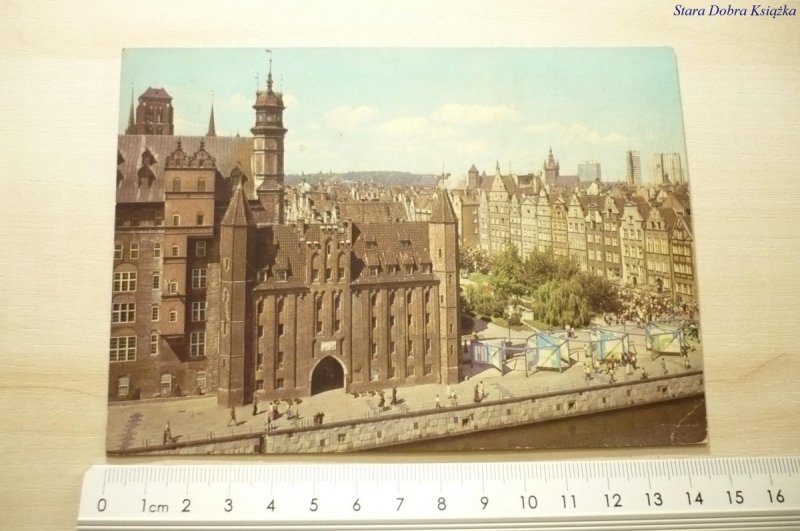 GDAŃSK. PÓŹNOGOTYCKA BRAMA MARIACKA Z 2 POŁ. XV w.