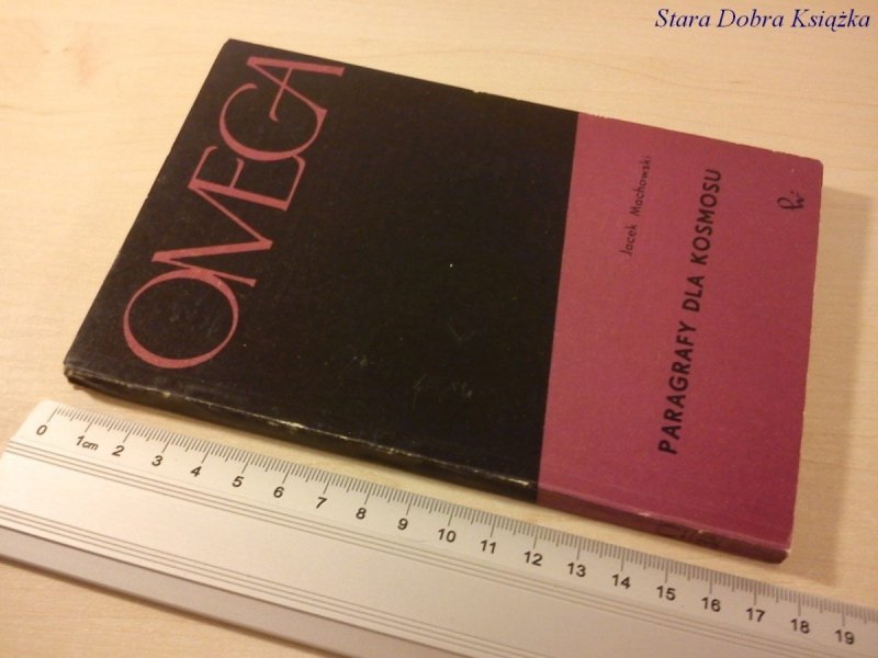 OMEGA 31: PARAGRAFY DLA KOSMOSU - J. Machowski