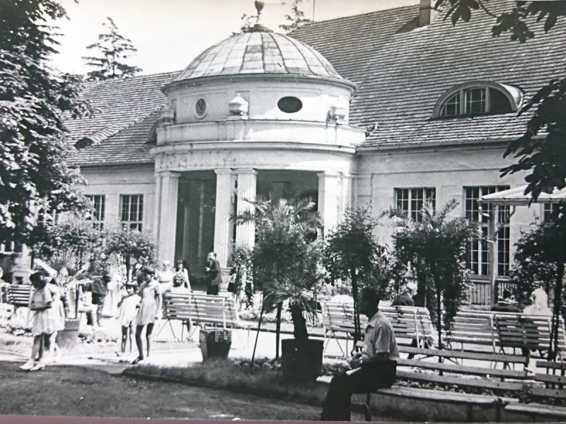 POLANICA ZDRÓJ. PIJALNIA FOT. Z. PORASZKA