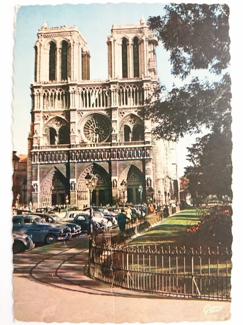 PARIS. NOTRE-DAME CHURCH