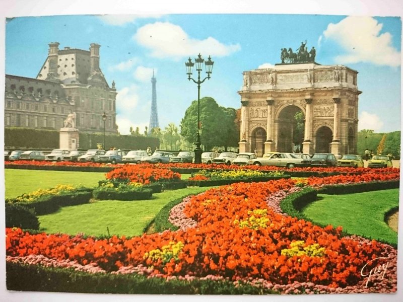 PARIS ET SES MERVEILLES. LES PARTERRES