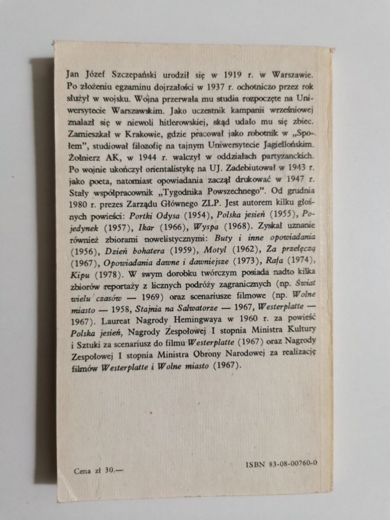 TRZY CZERWONE RÓŻE - Jan Józef Szczepański 1982