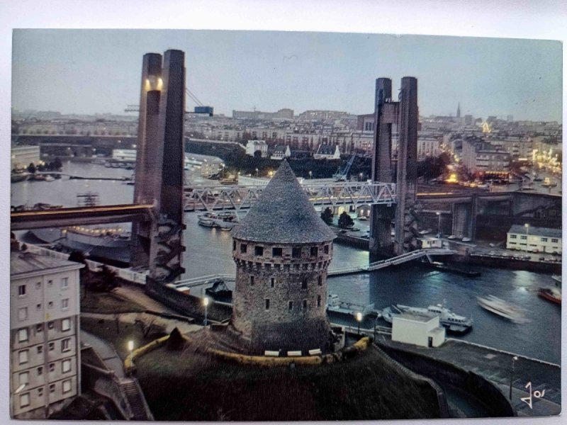 LA BRETAGNE BREST