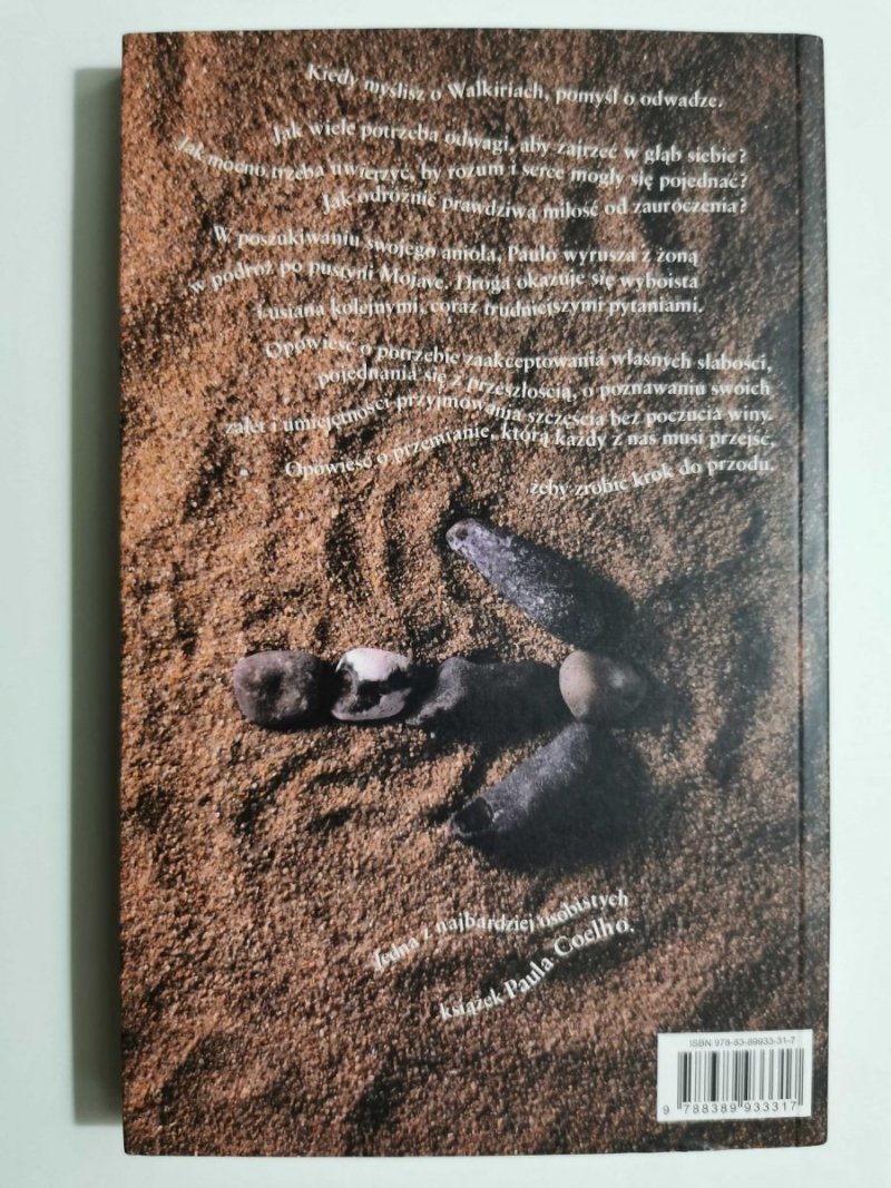 WALKIRIE - Paulo Coelho 