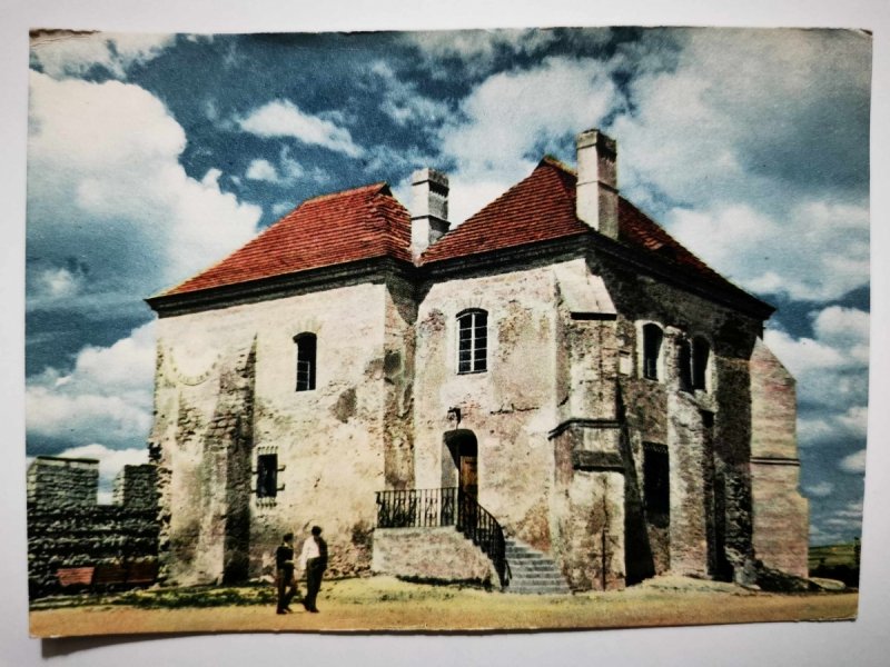 SZYDŁÓW. SKARBCZYK DAWNEGO ZAMKU