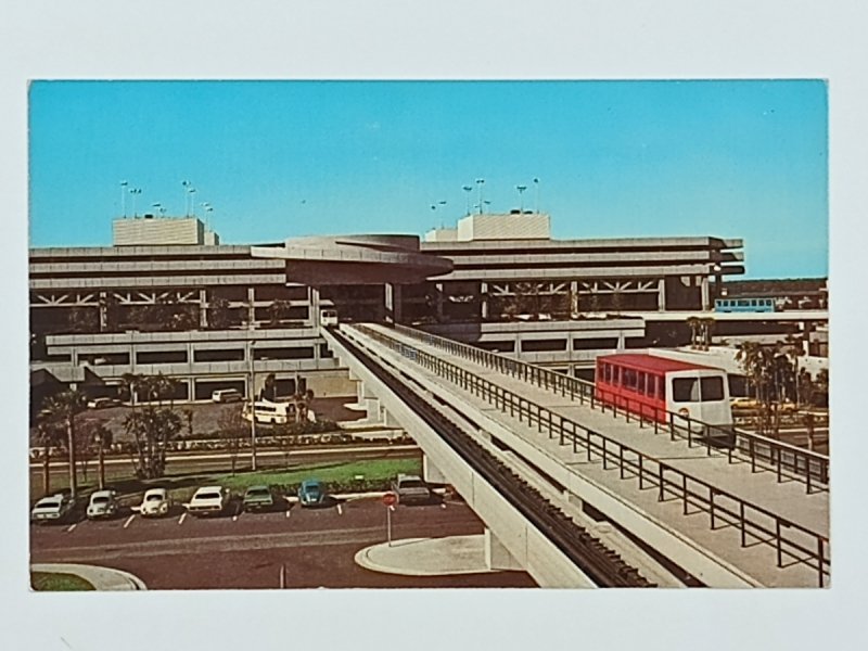 THE NEW TAMPA INTERNATIONAL JETPORT TERMINAL