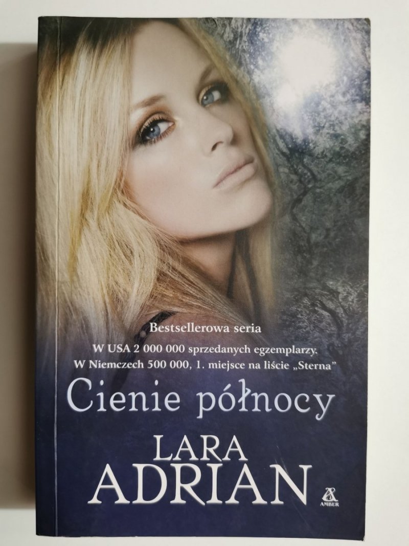 CIENIE PÓŁNOCY - Lara Adrian