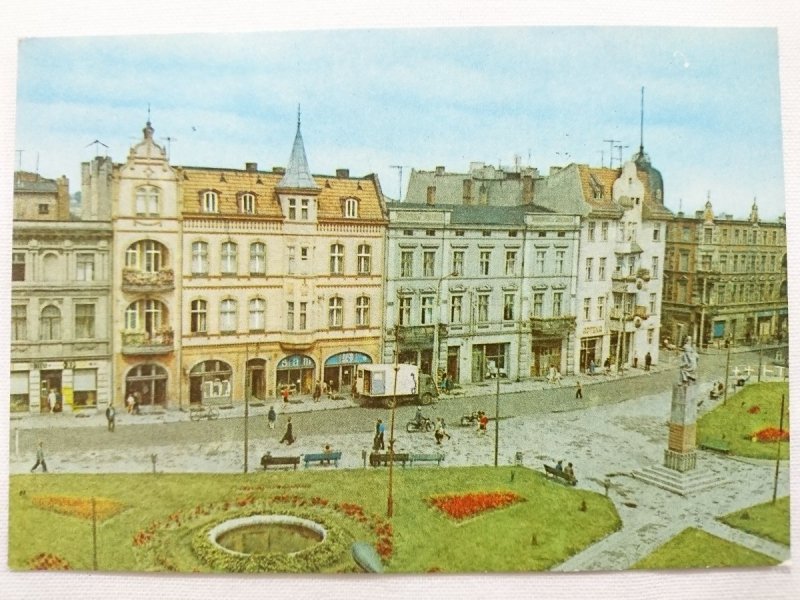 CHEŁMŻA. PLAC WOLNOŚCI FOT. J. WENDOŁOWSKI