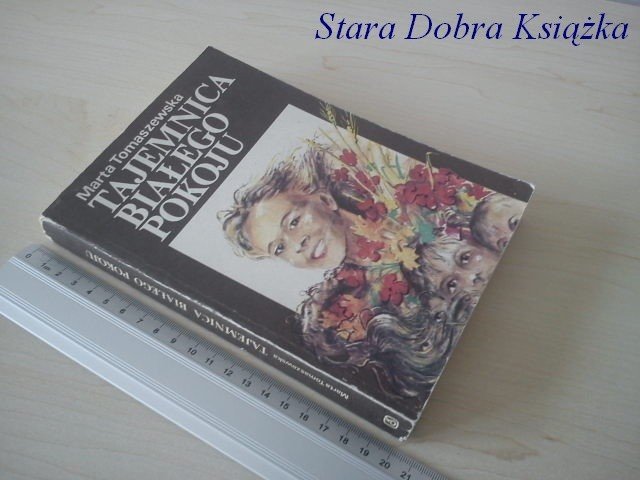 TAJEMNICA BIAŁEGO POKOJU - Marta Tomaszewska