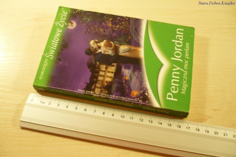 MAGICZNA MOC PERFUM - Penny Jordan (2005)