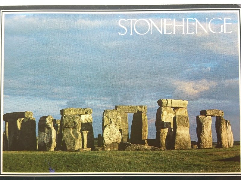 STONEHENGE, WILTSHIRE