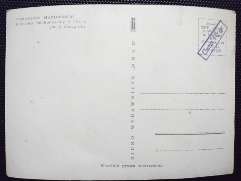 TOMASZÓW MAZOWIECKI. KOŚCIÓŁEK MODRZEWIOWY Z 1781 r. FOT. ARCZYŃSKI