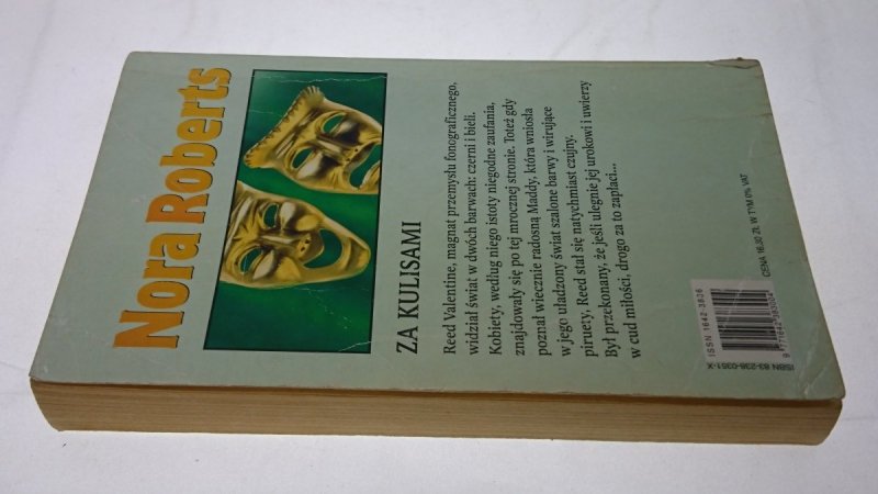 ZA KULISAMI - Nora Roberts
