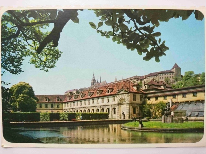 VALDŚTEJN PALACE, PRAGUE'S FIRST MONUMENTAL BAROQUE STRUCTURE