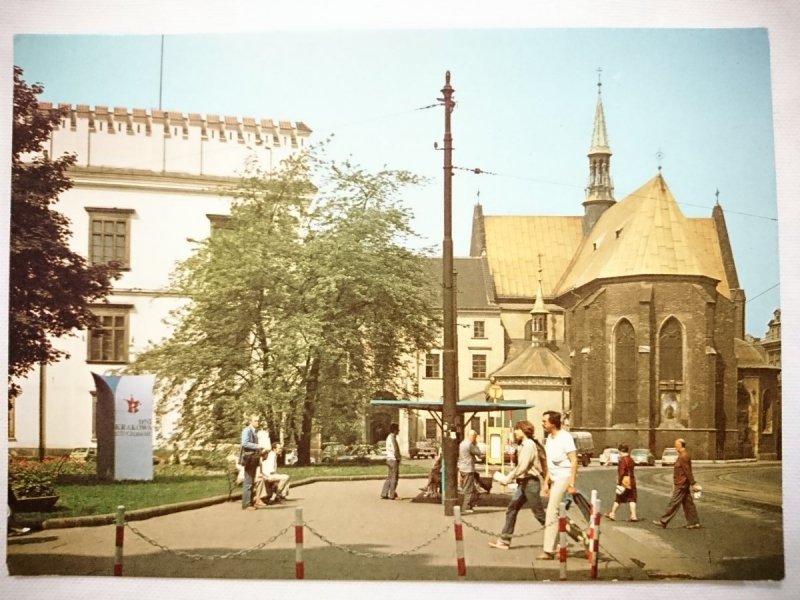 KRAKÓW. PLAC WIOSNY LUDÓW FOT. P. KRASSOWSKI