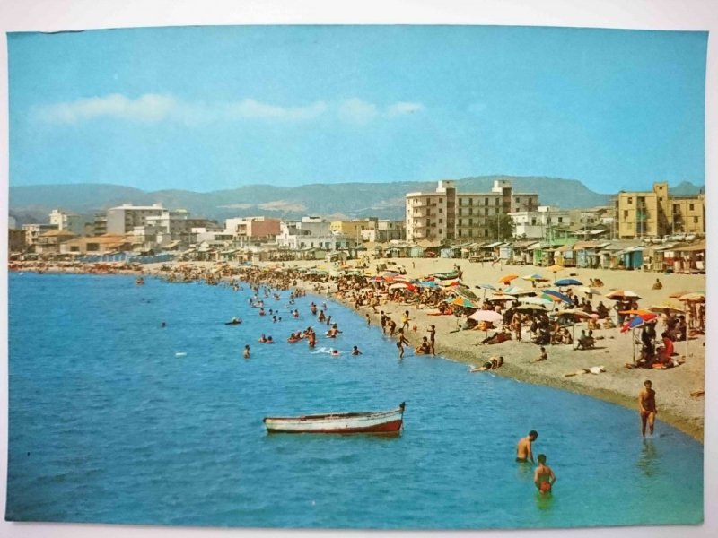 LIDO DI CATANZARO. LA SPIAGGIA
