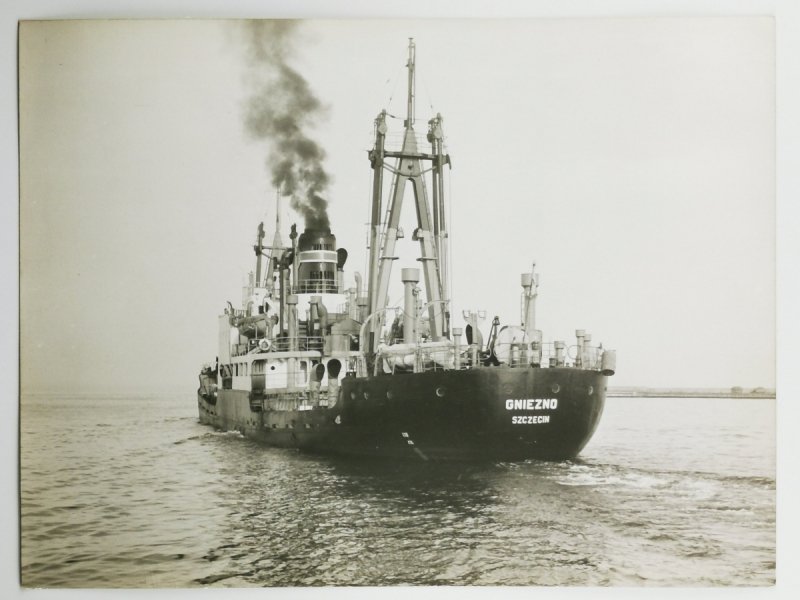 ZDJĘCIE. STATEK NA MORZU – GNIEZNO SZCZECIN  Fot. Janusz Uklejewski 