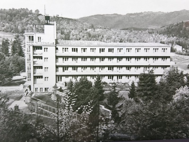 ŻEGIESTÓW ZDRÓJ. SANATORUM 'WIKTOR' FOT. ŚWIĘCKI