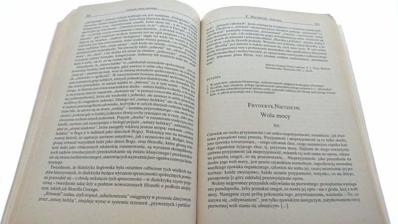 ŚWIAT, CZŁOWIEK I WARTOŚCI. WYBÓR TEKSTÓW... 1988