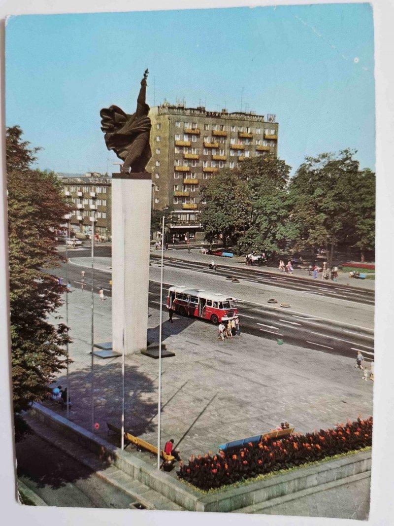 CZĘSTOCHOWA. POMNIK WDZIĘCZNOŚCI FOT. JASTRZĘBSKI, KACZKOWSKI