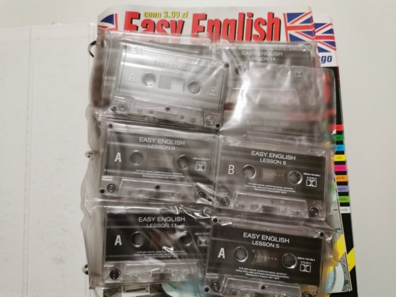 EASY ENGLISH ZEST SEGREGATORÓW Z PŁYTAMI I KASETAMI 