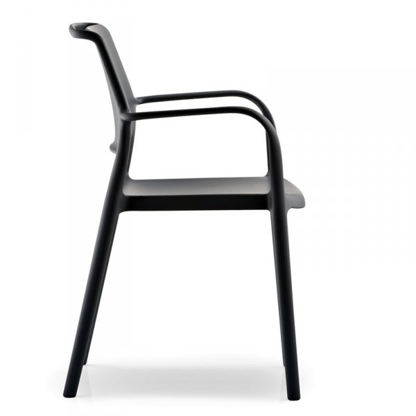 Piękne, minimalistyczne krzesło Pedrali Ara 315