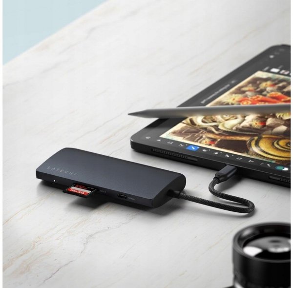 Satechi USB-C Multiport Adapter 8K - adapter USB-C (USB-C, HDMI, 3x USB 3.2 Gen 2 10Gbps, 1x USB 3.2 Gen 1 5Gbps, czytnik kart S