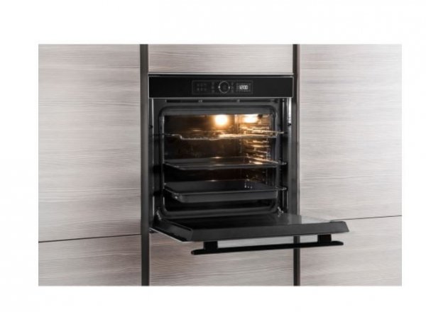 Whirlpool Piekarnik AKZM8420NB