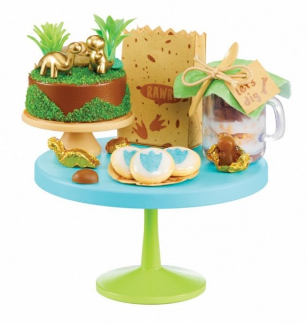 MGA Figurki Miniverse Mini Celebration Display 15 sztuk