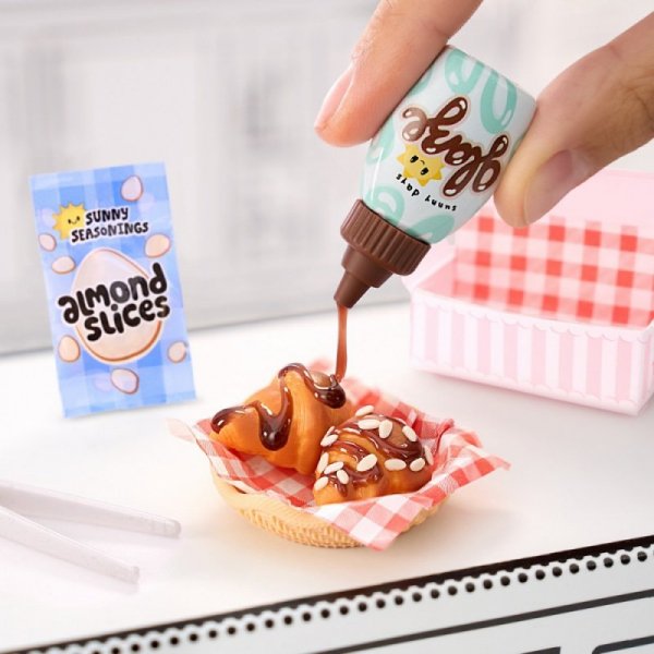 MGA Figurki Miniverse Make It Mini Foods: Cafe Display 24 sztuki