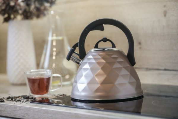 Berretti Czajnik ROSA 3L BR-7634 złoty